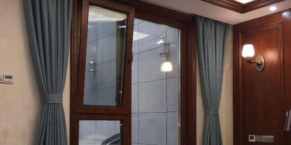 戰(zhàn)略轉(zhuǎn)型節(jié)能鋁包木門窗廠家擁有無限未來