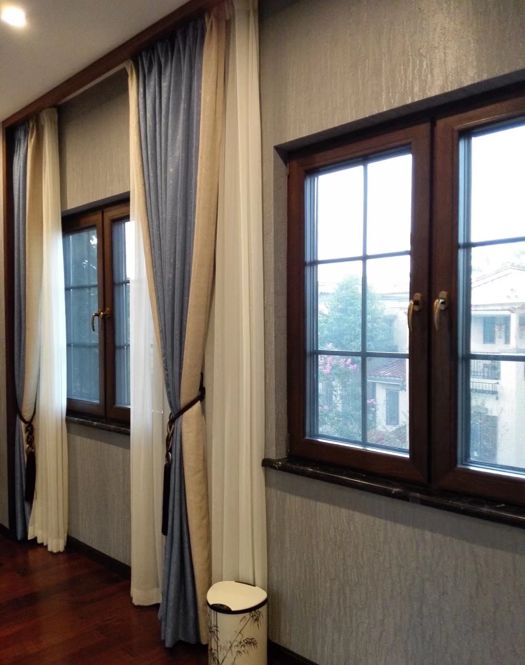 鋁包木門窗客戶見(jiàn)證