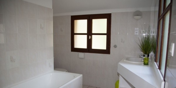 詩意地棲居，從一扇鋁包木門窗定制開始