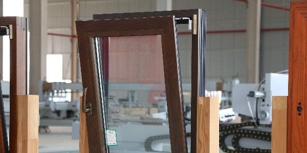 為什么你的隔音鋁包木門窗價格比別人的貴了