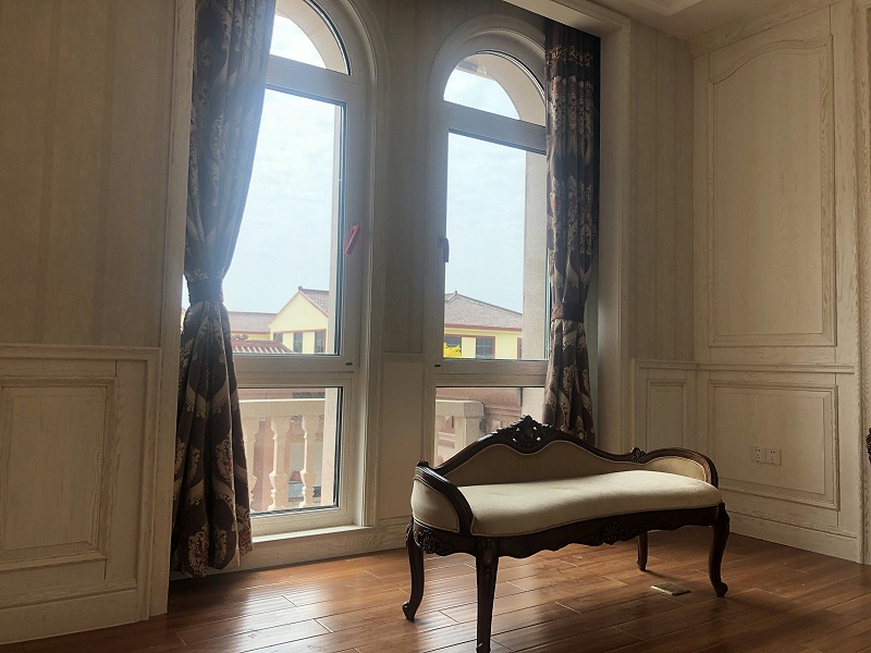 二樓鋁包木門窗內景展示