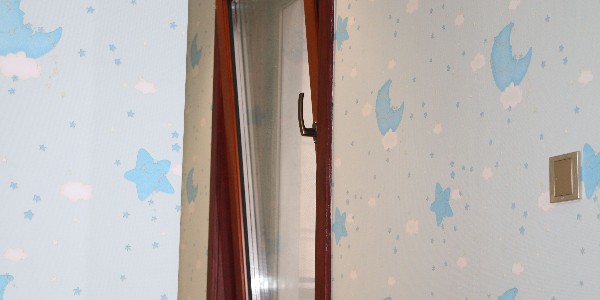 實(shí)體店隔音鋁包木門(mén)窗報(bào)價(jià)和官網(wǎng)一樣嗎-統(tǒng)一報(bào)價(jià)看金堂木窗業(yè)