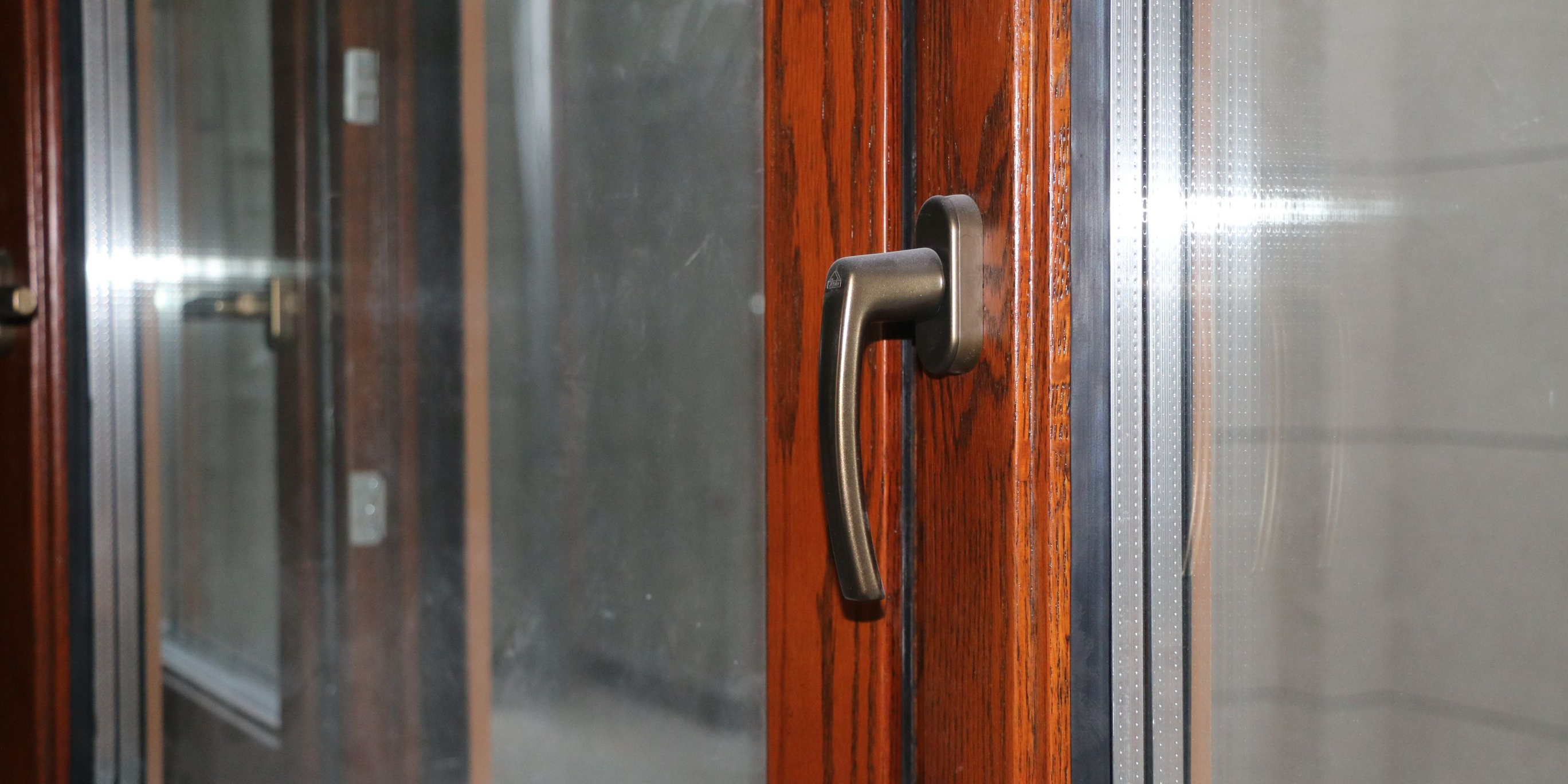 影響鋁包木門窗價格的因素有哪些？知情人士為您解答！