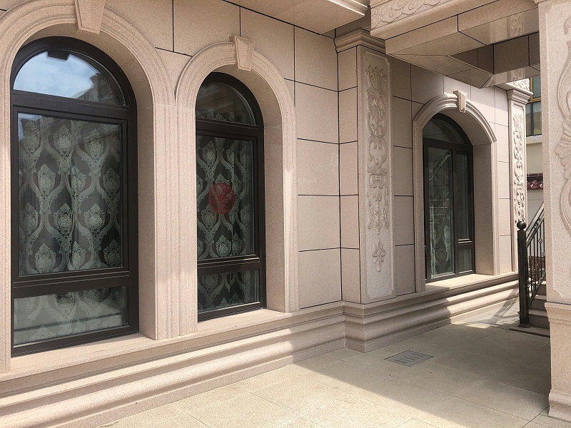 定制隔音鋁包木門窗展示