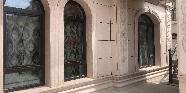 生產定制隔音鋁包木門窗的廠家價格-客戶信任的