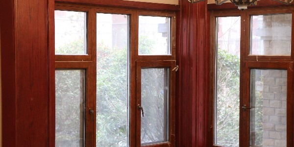 鋁包木門窗價格是多少-有什么優(yōu)勢-金堂木窗業(yè)廠家直銷