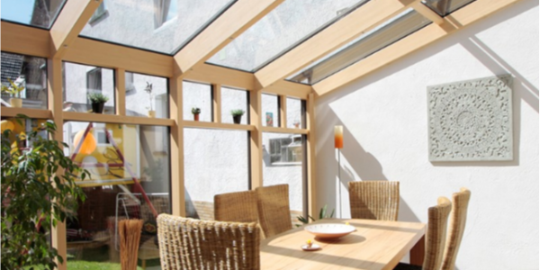 鋁包木陽光房廠家-金堂木窗業(yè)-陽光房榫卯工藝結(jié)實耐用