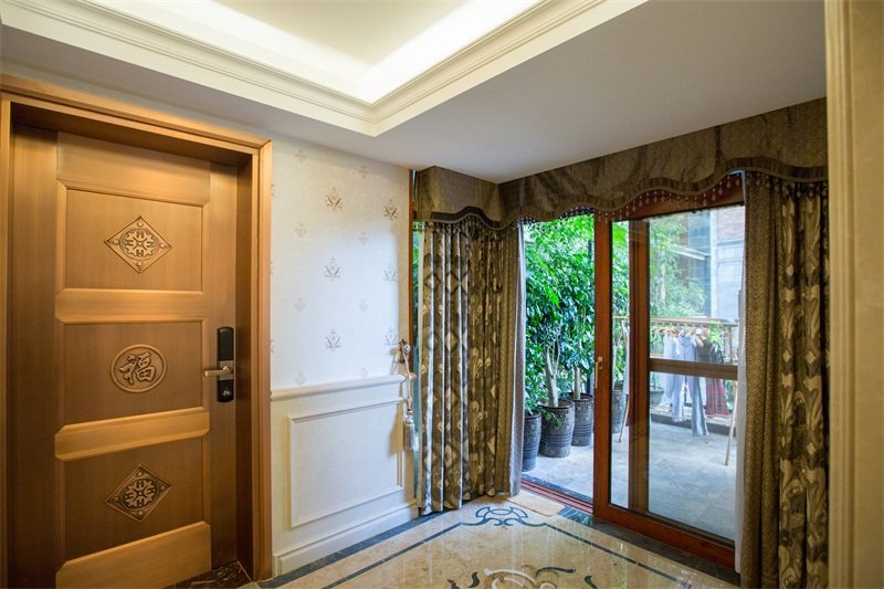 隔音鋁包木門窗