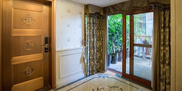 為什么隔音鋁包木門窗越來越受追捧