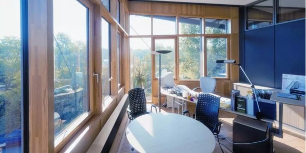 鋁包木門窗生產廠家如何做到線下沒有業務員-還能年產10000平方米