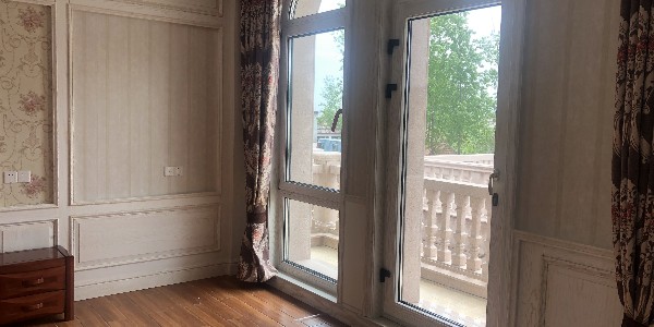 鋁包木門窗生產(chǎn)廠家-除了價(jià)格實(shí)惠還能給你這些